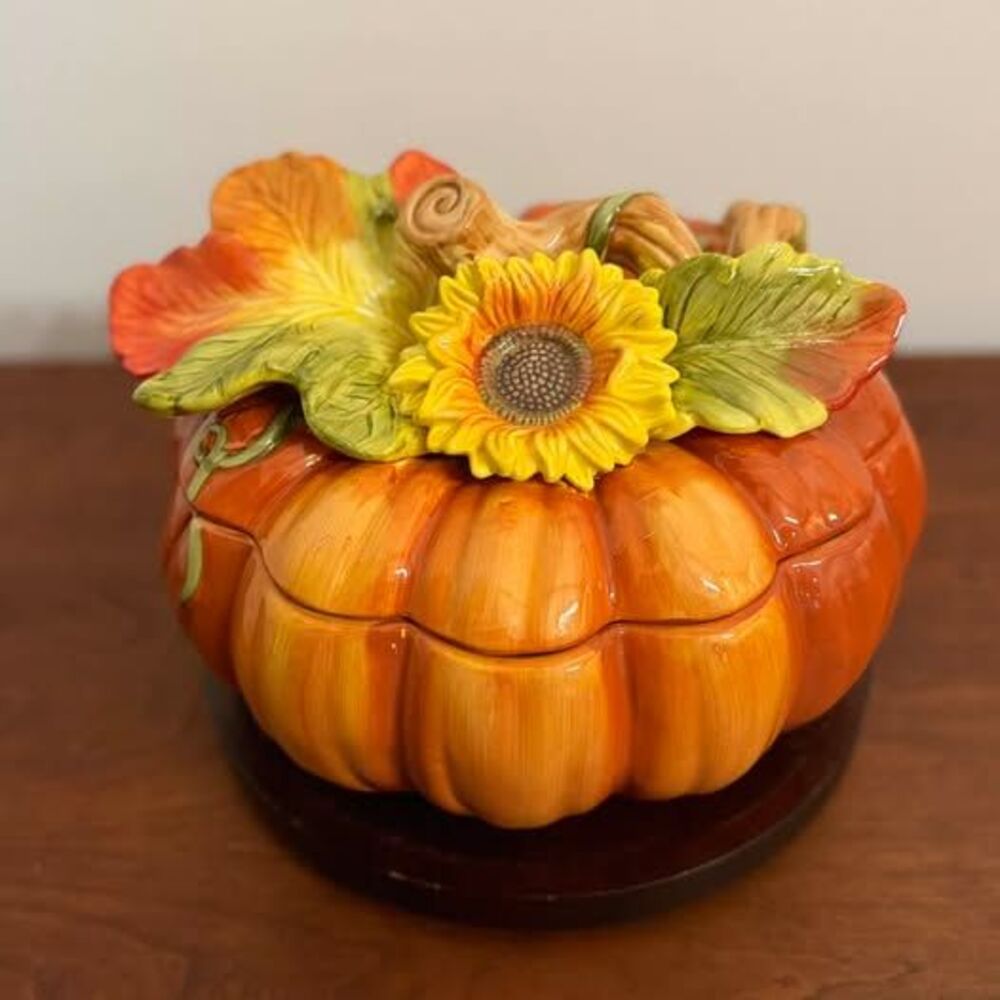Ceramic Pumpkin Tureen with Sunflower Lid, no spoon